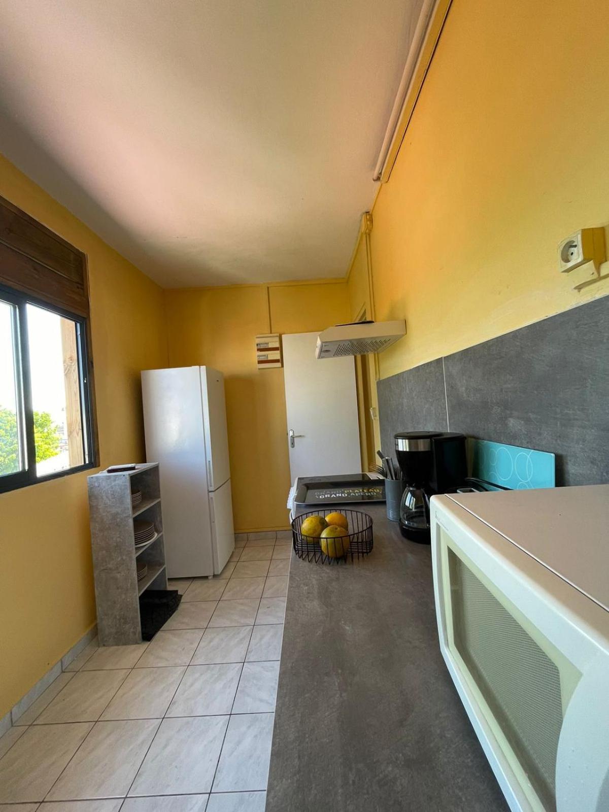 Appartement Tout Confort Sainte-Anne  Ngoại thất bức ảnh